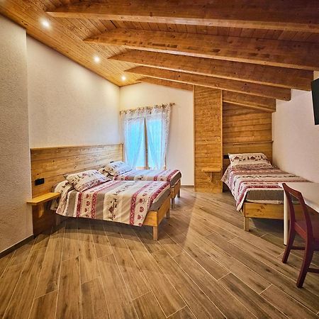 Santo Stefano dʼAveto La Genzianella Affittacamere מראה חיצוני תמונה